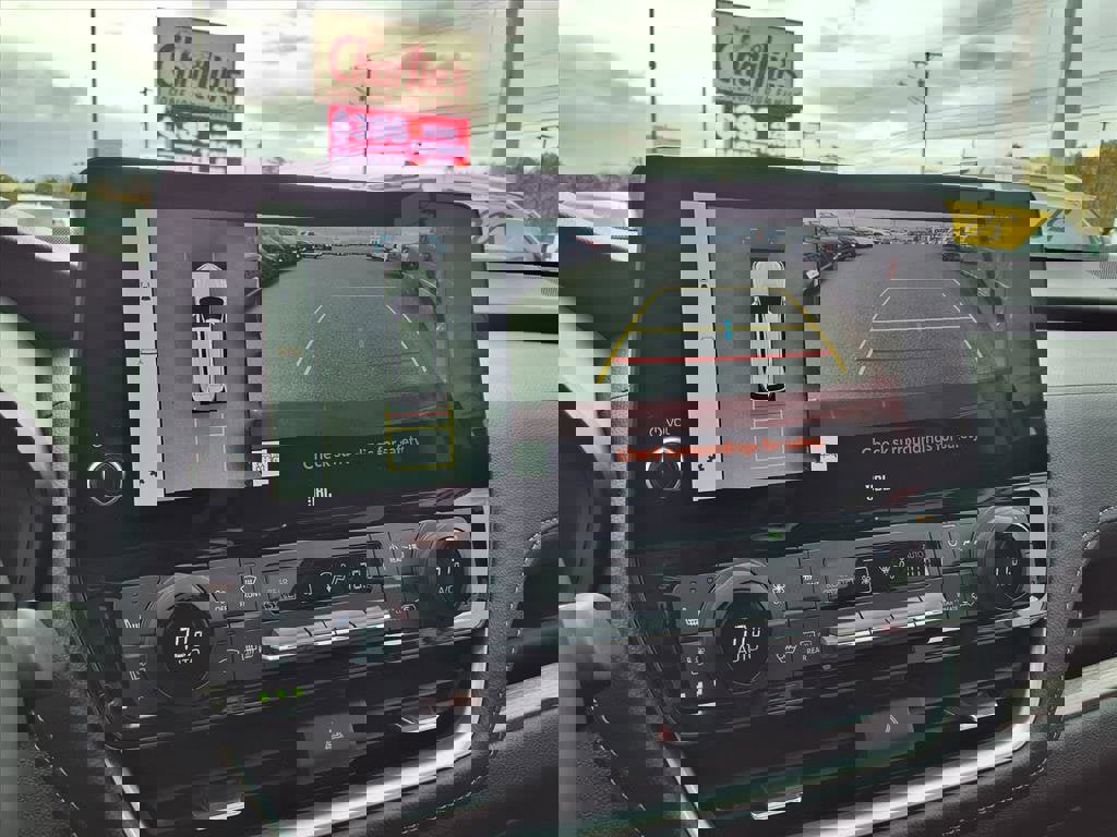 Used 2024 Toyota Grand Highlander Platinum image 12