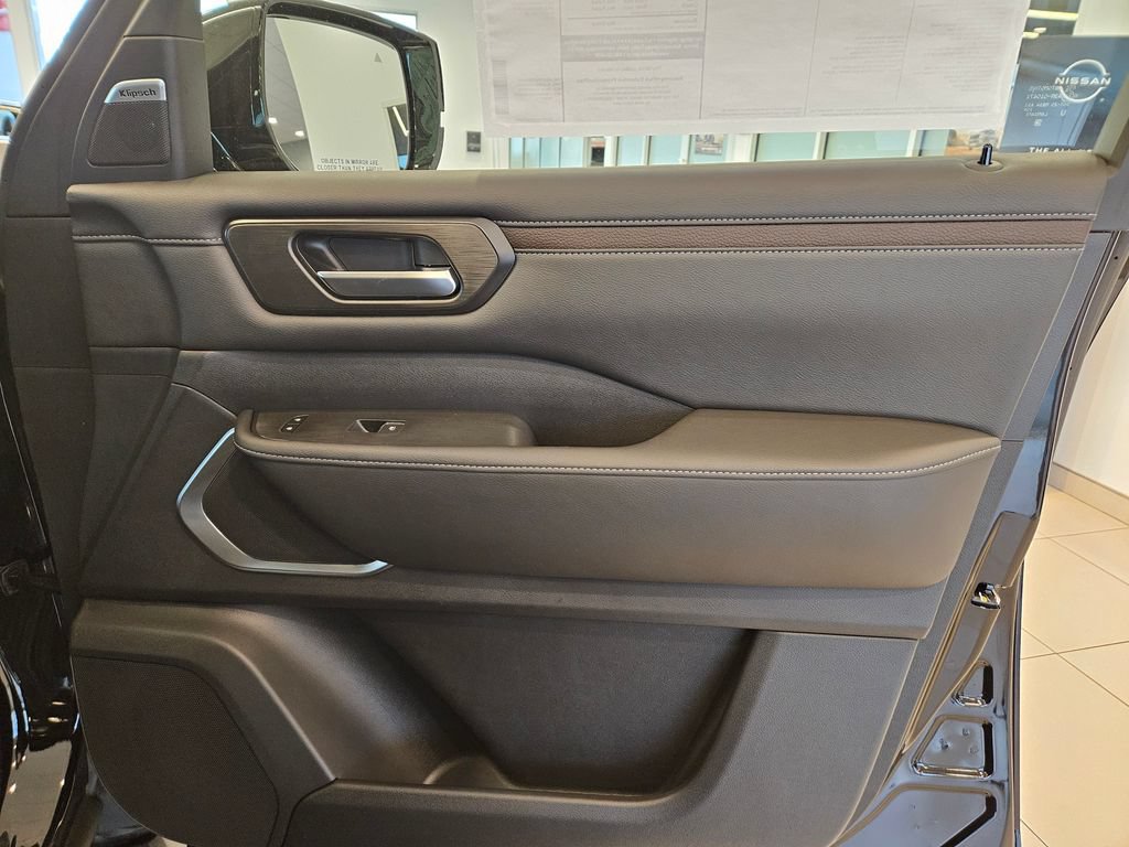 New 2026 Nissan Armada Platinum AWD/4WD image 24