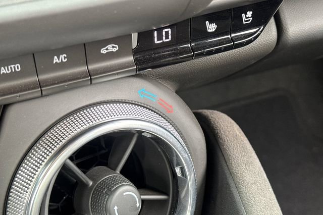 Used 2018 Chevrolet Camaro ZL1 image 26