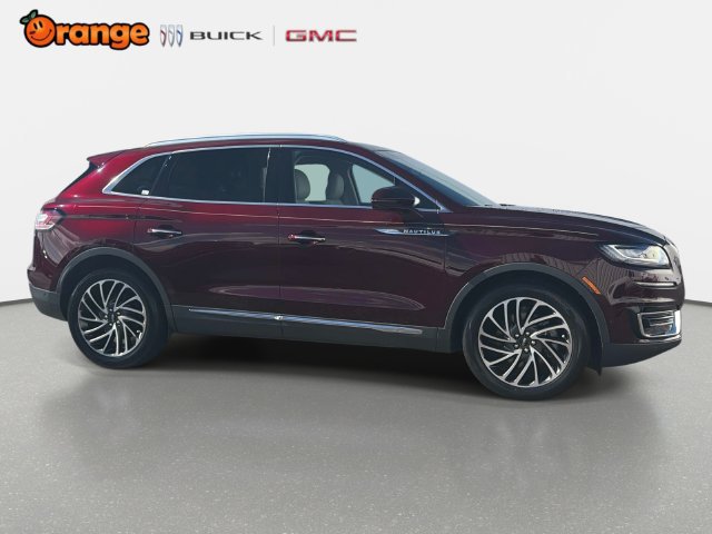 Used 2019 Lincoln Nautilus Reserve FWD image 2