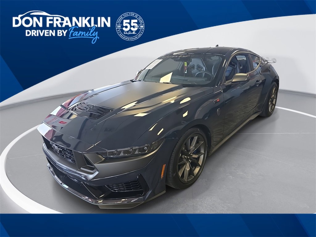 Used 2025 Ford Mustang Dark Horse image 1