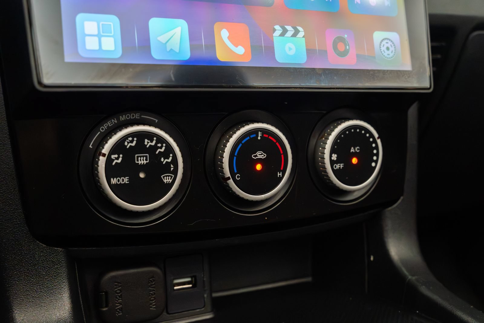 Used 2010 MAZDA MX-5 Miata Touring RWD image 15