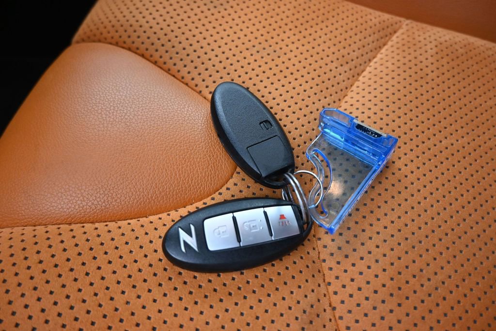 Used 2016 Nissan 370Z Touring RWD image 44
