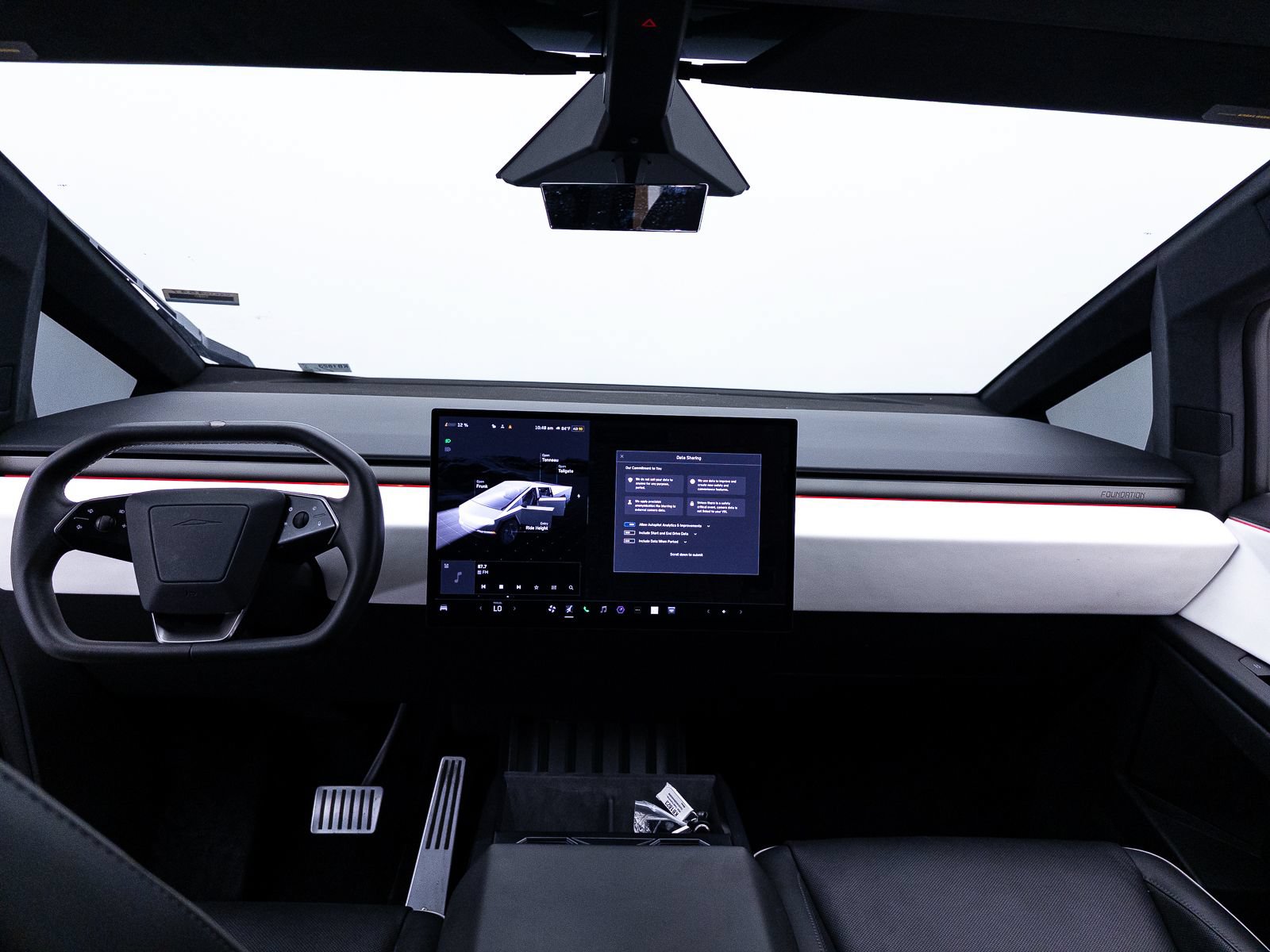 Used 2024 Tesla Cybertruck AWD Crew Cab image 22