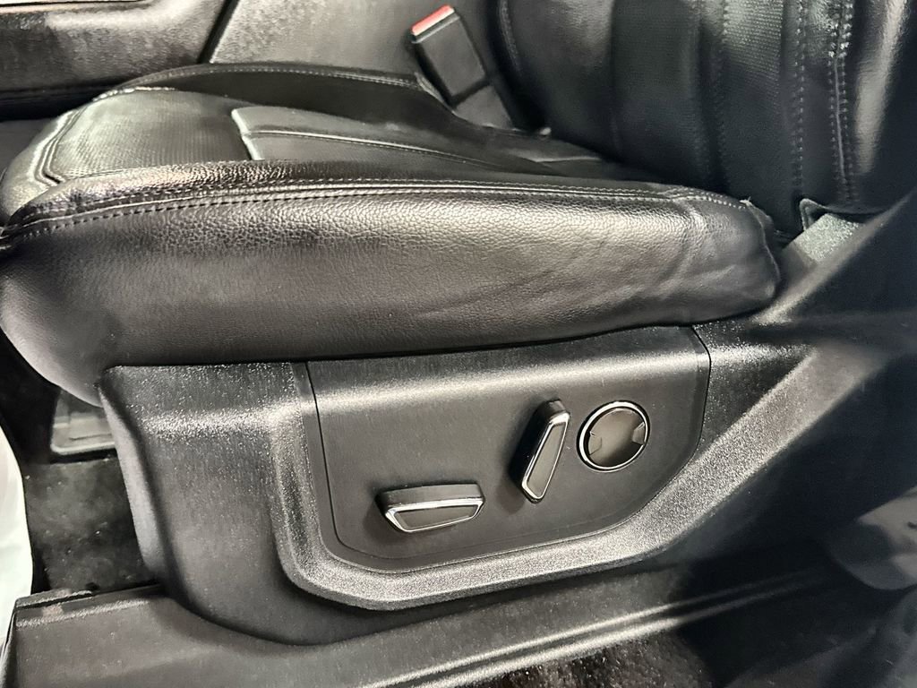 Used 2021 Ford Expedition Limited RWD image 13
