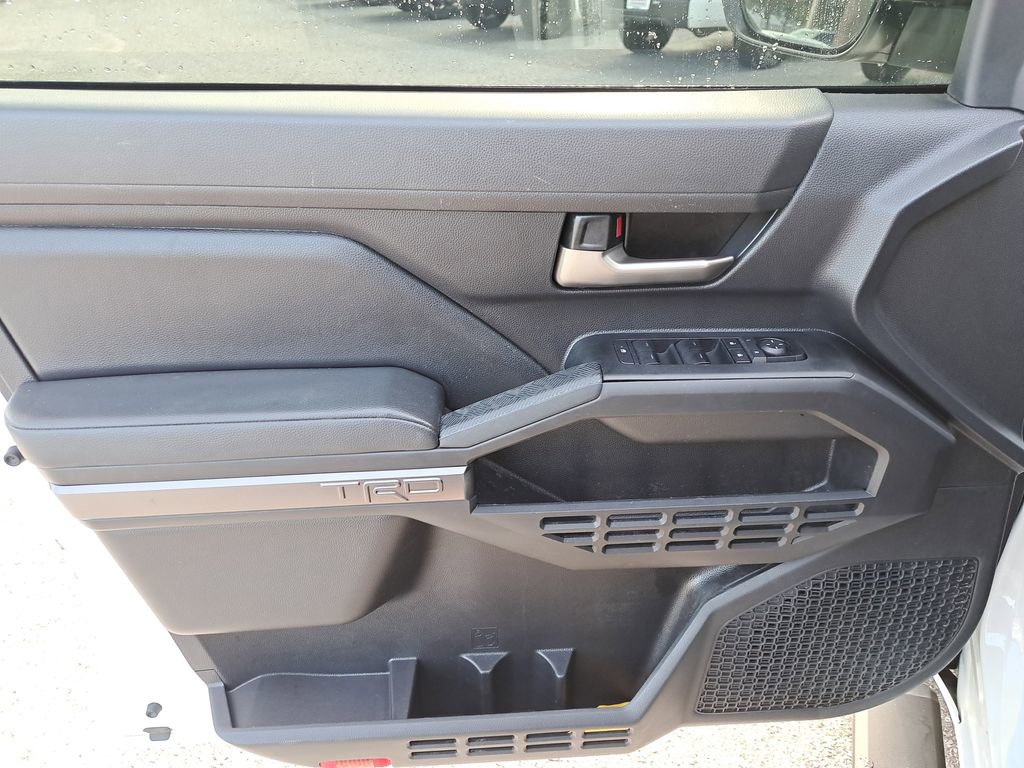 Certified 2024 Toyota Tacoma TRD Off-Road image 13