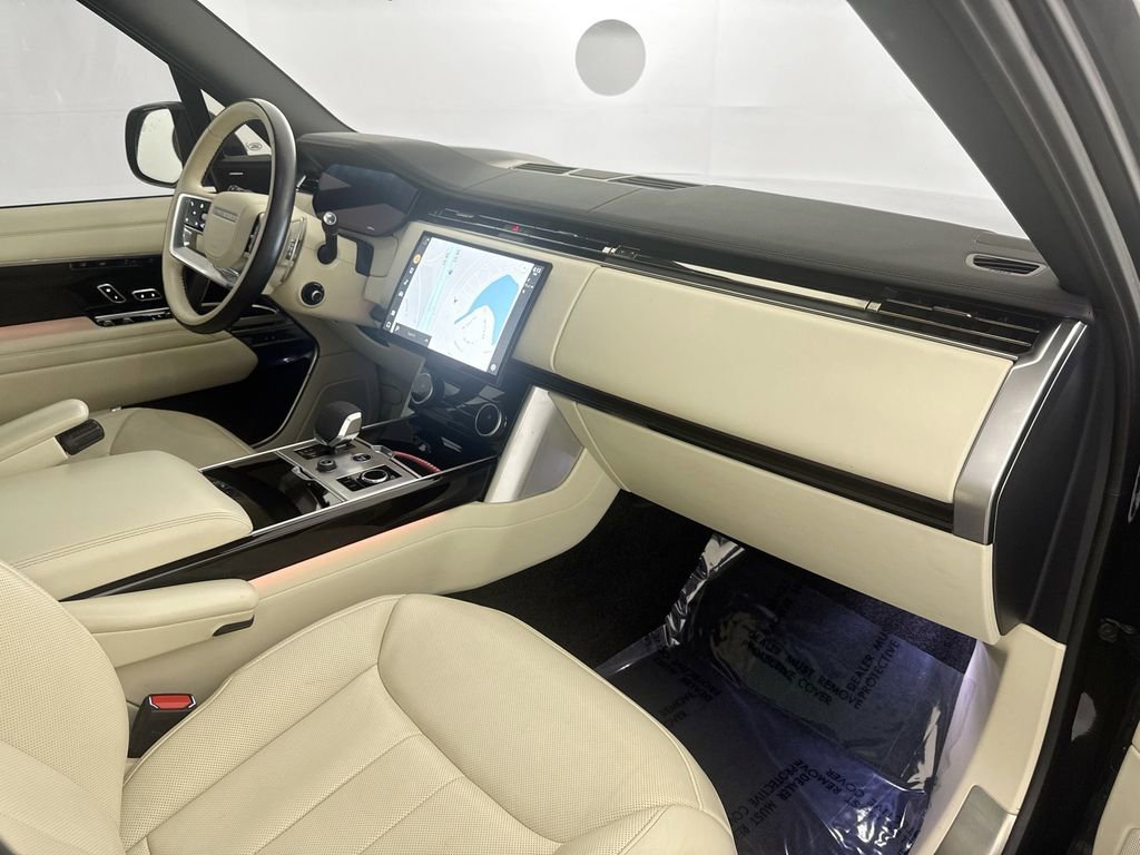 Certified 2023 Land Rover Range Rover SE AWD/4WD image 30