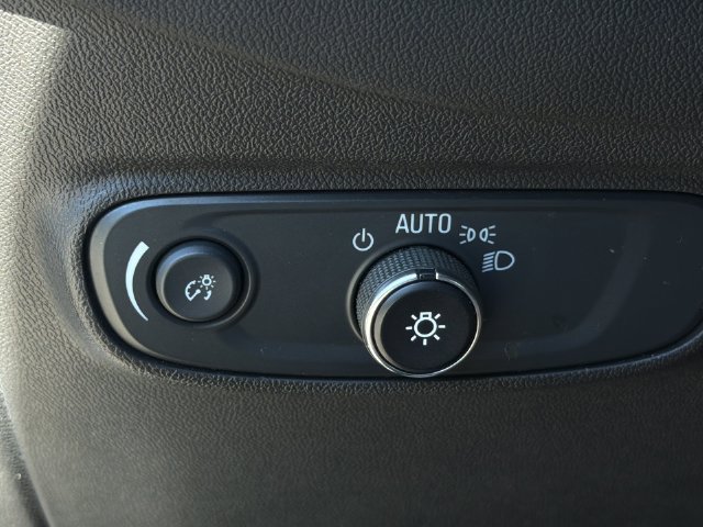 Used 2024 Chevrolet Equinox LT AWD/4WD image 32