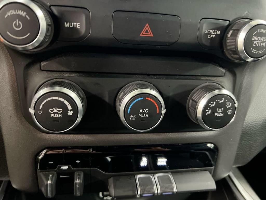 Used 2021 RAM 1500 Big Horn AWD/4WD image 16