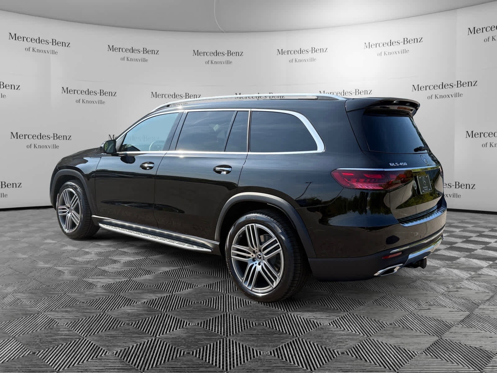 New 2026 Mercedes-Benz GLS 450 4MATIC image 3