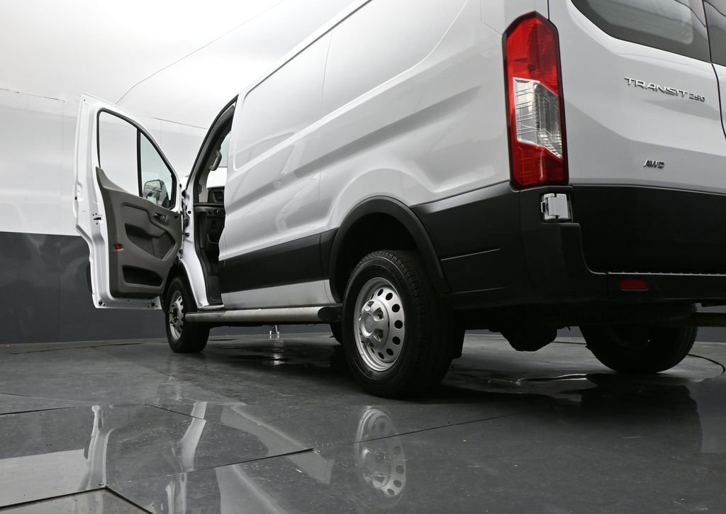 Used 2023 Ford Transit 250 Low Roof AWD w/ Exterior Upgrade Package image 29