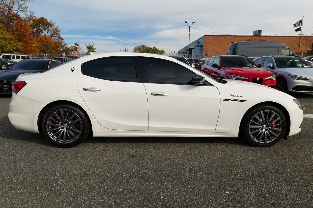 Used 2022 Maserati Ghibli Modena Q4 image 8