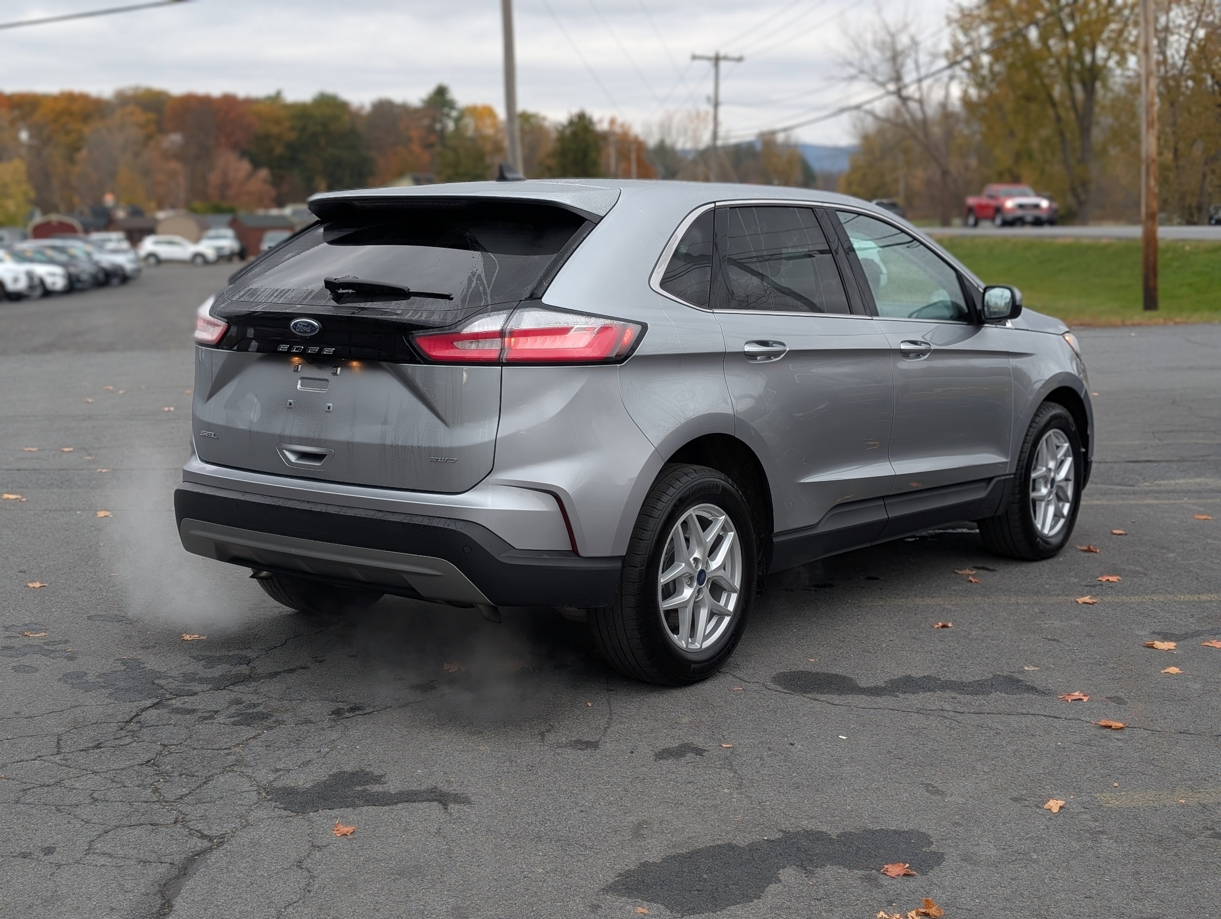 Used 2022 Ford Edge SEL w/ Convenience Package image 11