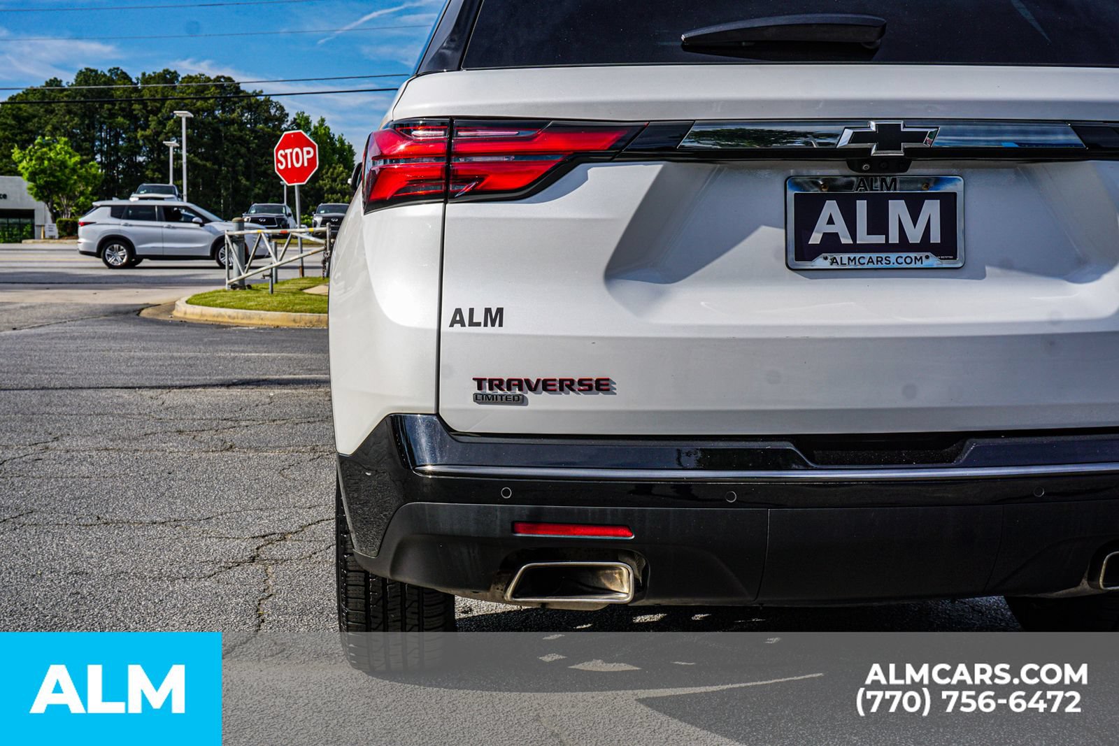 Used 2024 Chevrolet Traverse Premier w/ Redline Edition AWD/4WD image 16