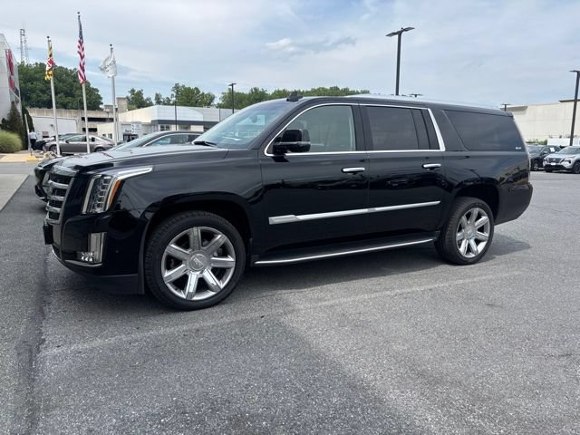 Used 2018 Cadillac Escalade ESV Luxury AWD/4WD image 1
