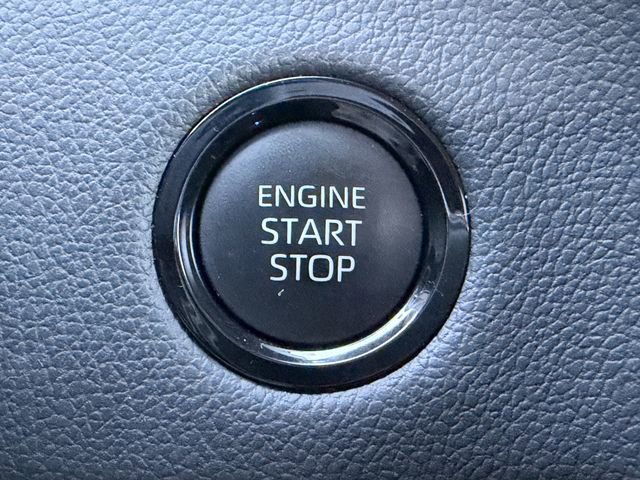 Used 2025 Toyota Tundra Limited image 21