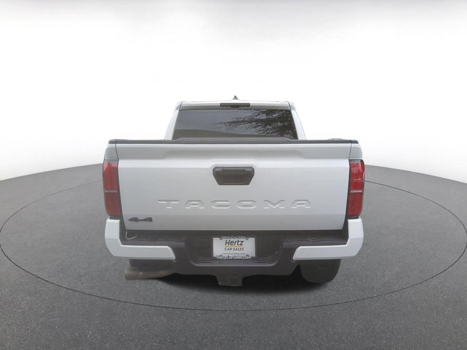 Used 2025 Toyota Tacoma TRD Off-Road image 3