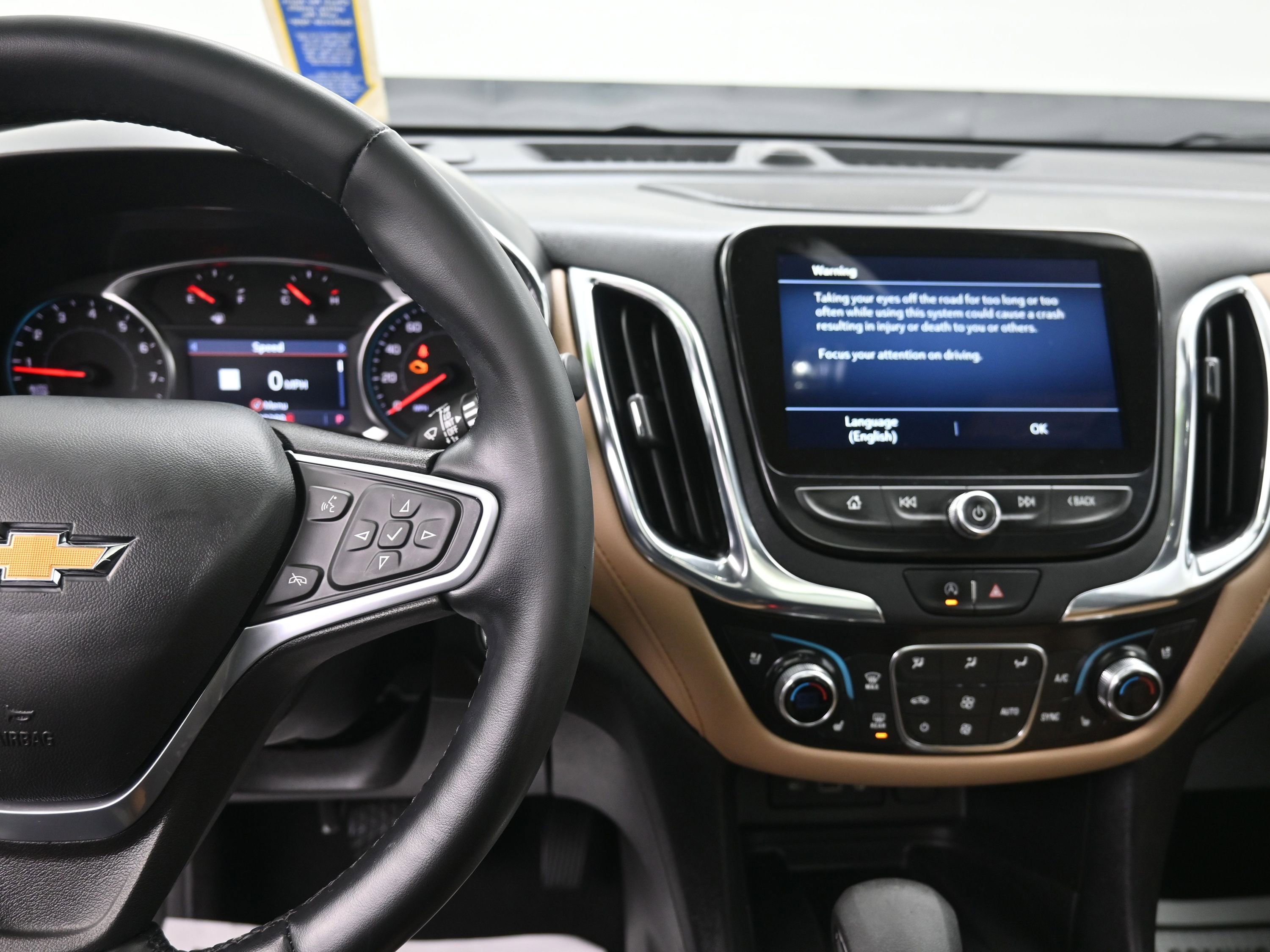 Used 2023 Chevrolet Equinox Premier image 20