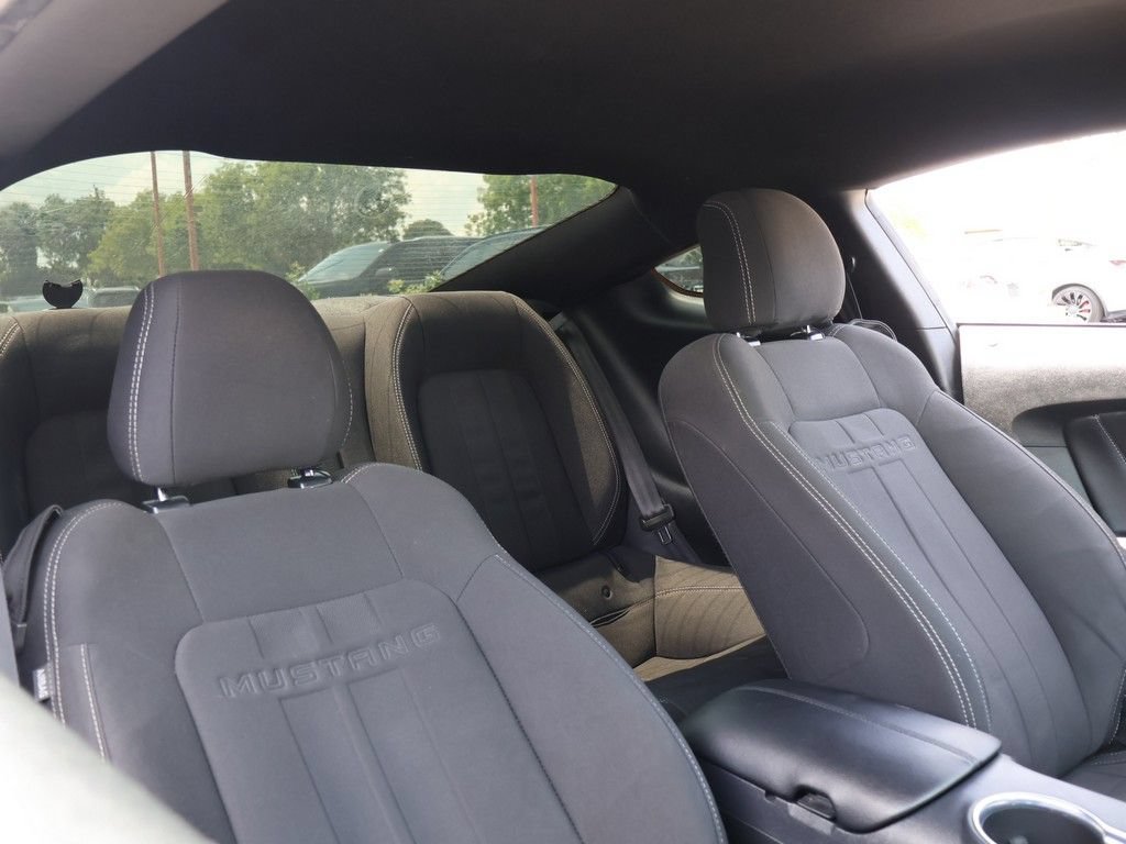 Used 2022 Ford Mustang Coupe RWD image 27