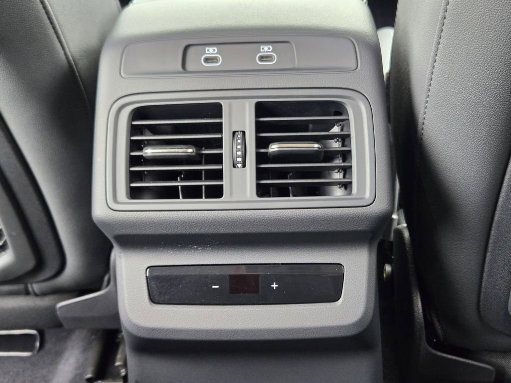 Used 2025 Audi Q5 Premium Plus w/ Premium Plus AWD/4WD image 38