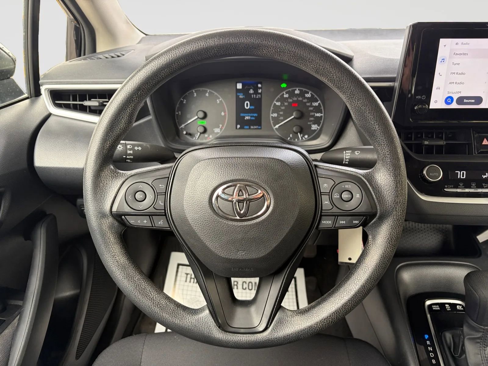 Used 2023 Toyota Corolla LE AWD/4WD image 26