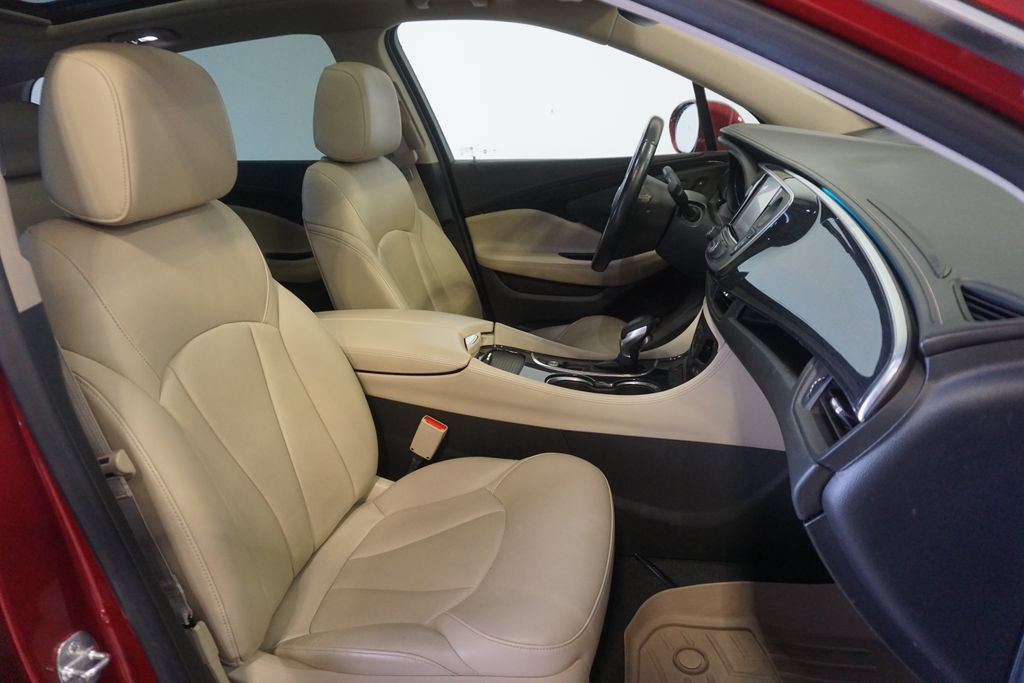 Used 2017 Buick Envision Essence AWD/4WD image 25