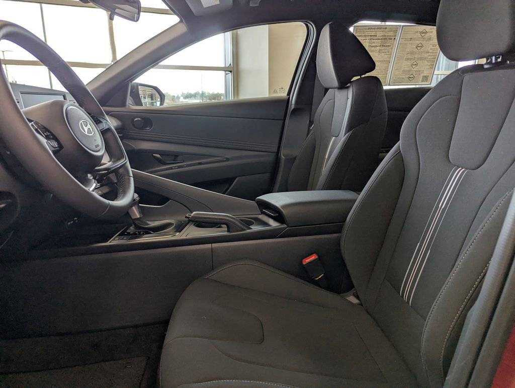 Certified 2026 Hyundai Elantra Sport FWD image 9