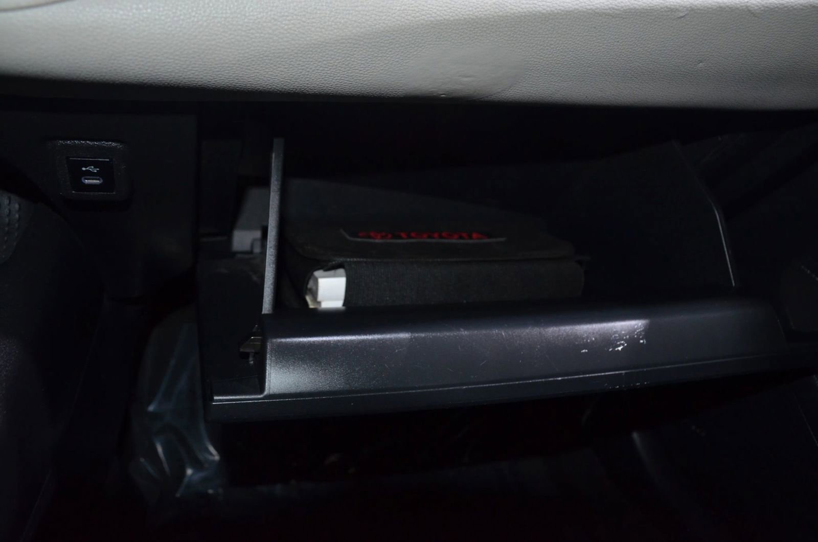 Used 2024 Toyota Corolla LE image 33