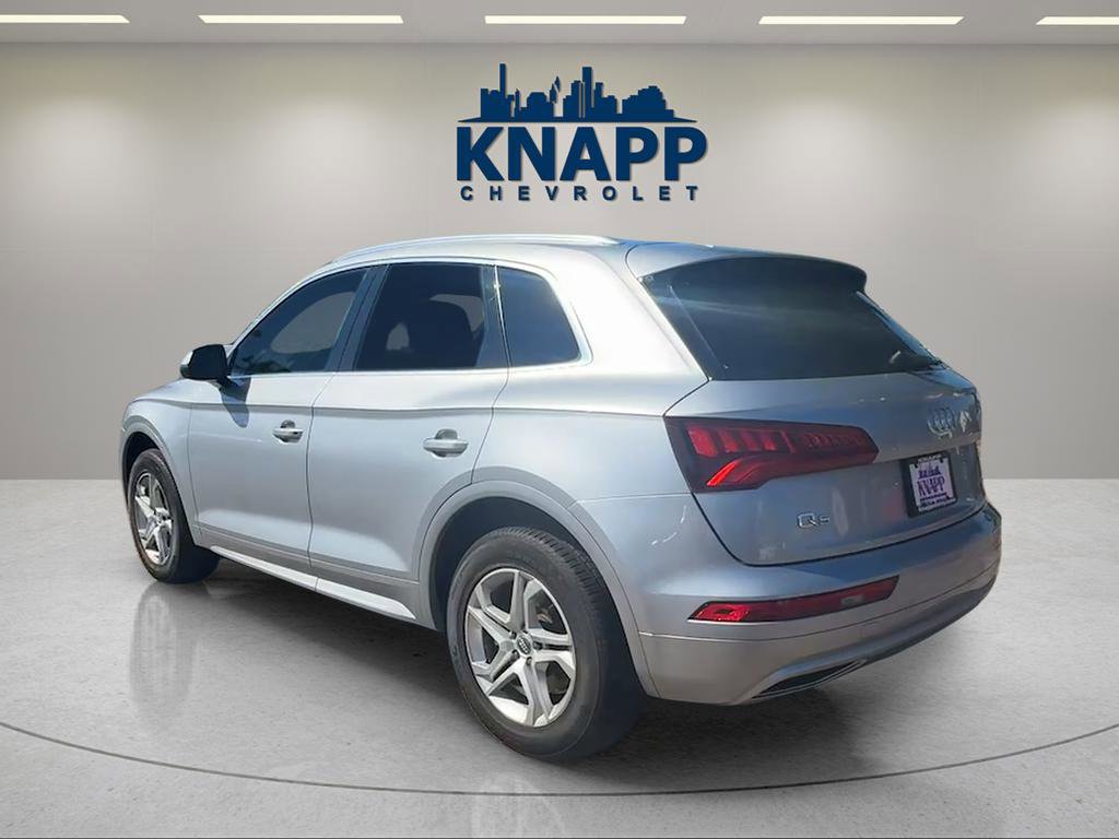 Used 2019 Audi Q5 2.0T Premium w/ Convenience Package AWD/4WD image 3