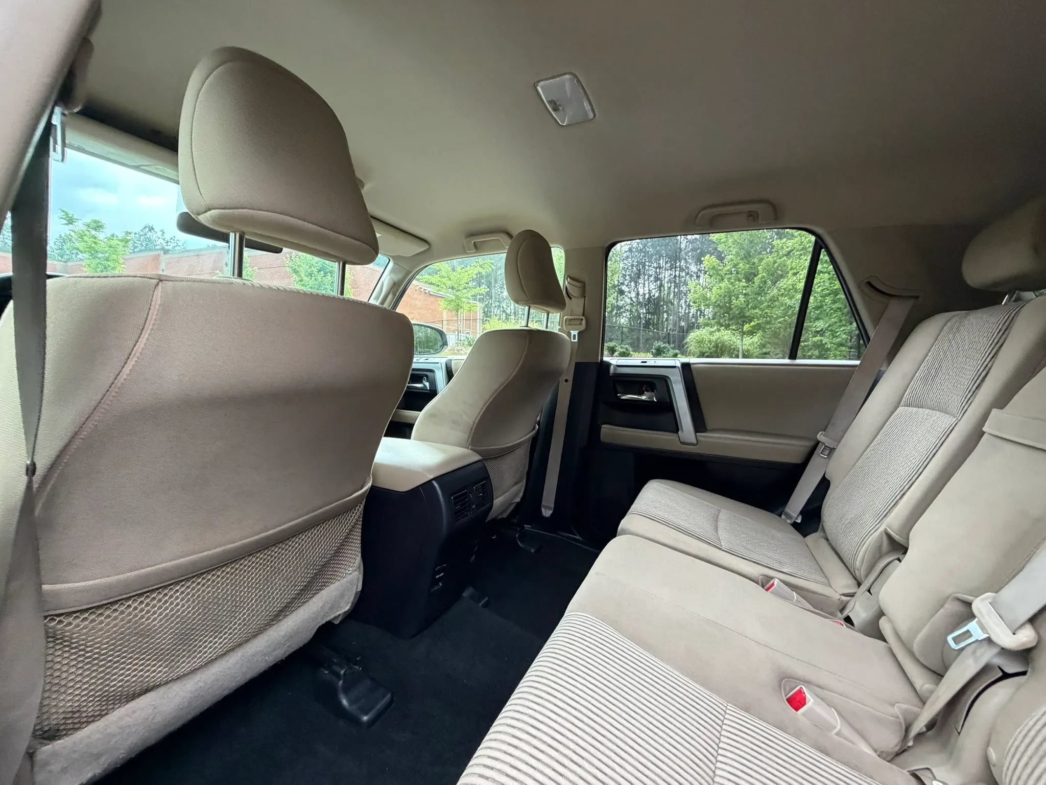 Used 2016 Toyota 4Runner SR5 AWD/4WD image 18