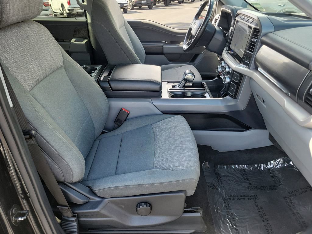 Used 2023 Ford F150 Lightning XLT AWD/4WD image 19