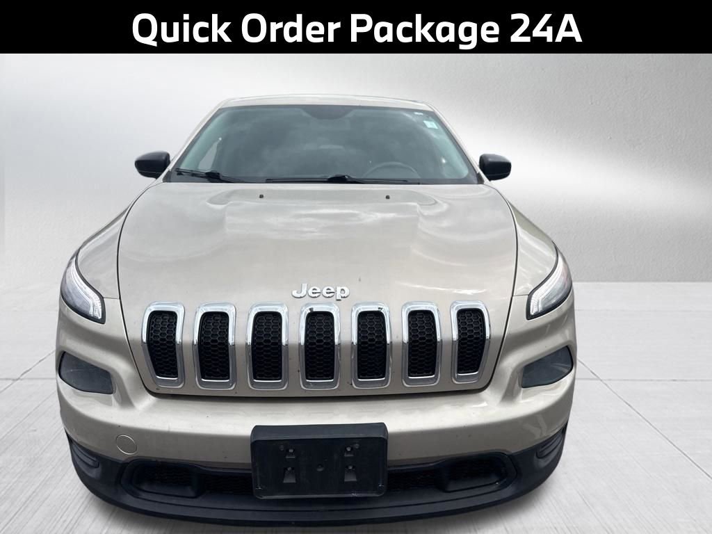 Used 2014 Jeep Cherokee Sport AWD/4WD image 3