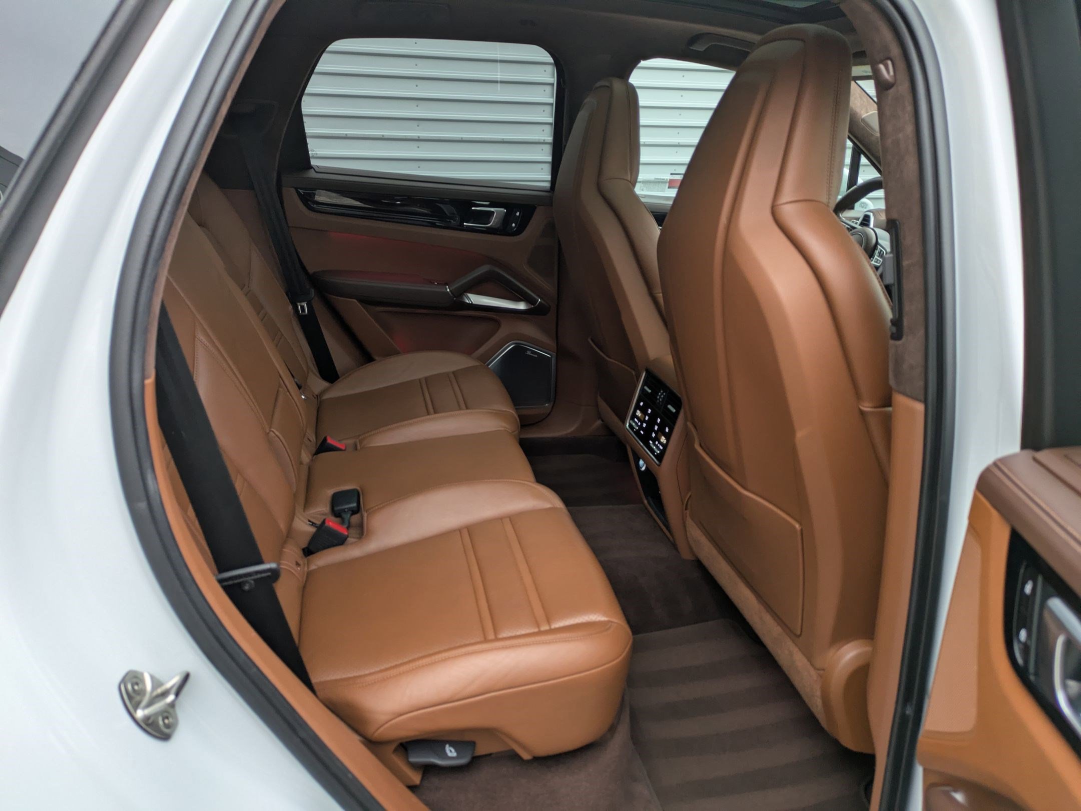 Used 2023 Porsche Cayenne Turbo S image 33