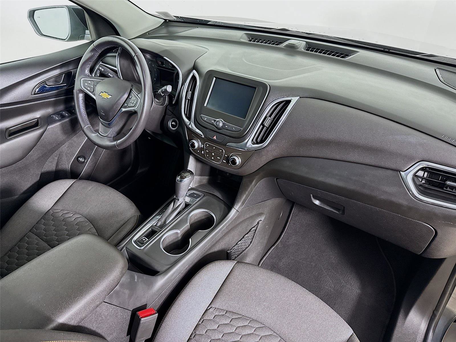 Used 2018 Chevrolet Equinox LT image 28