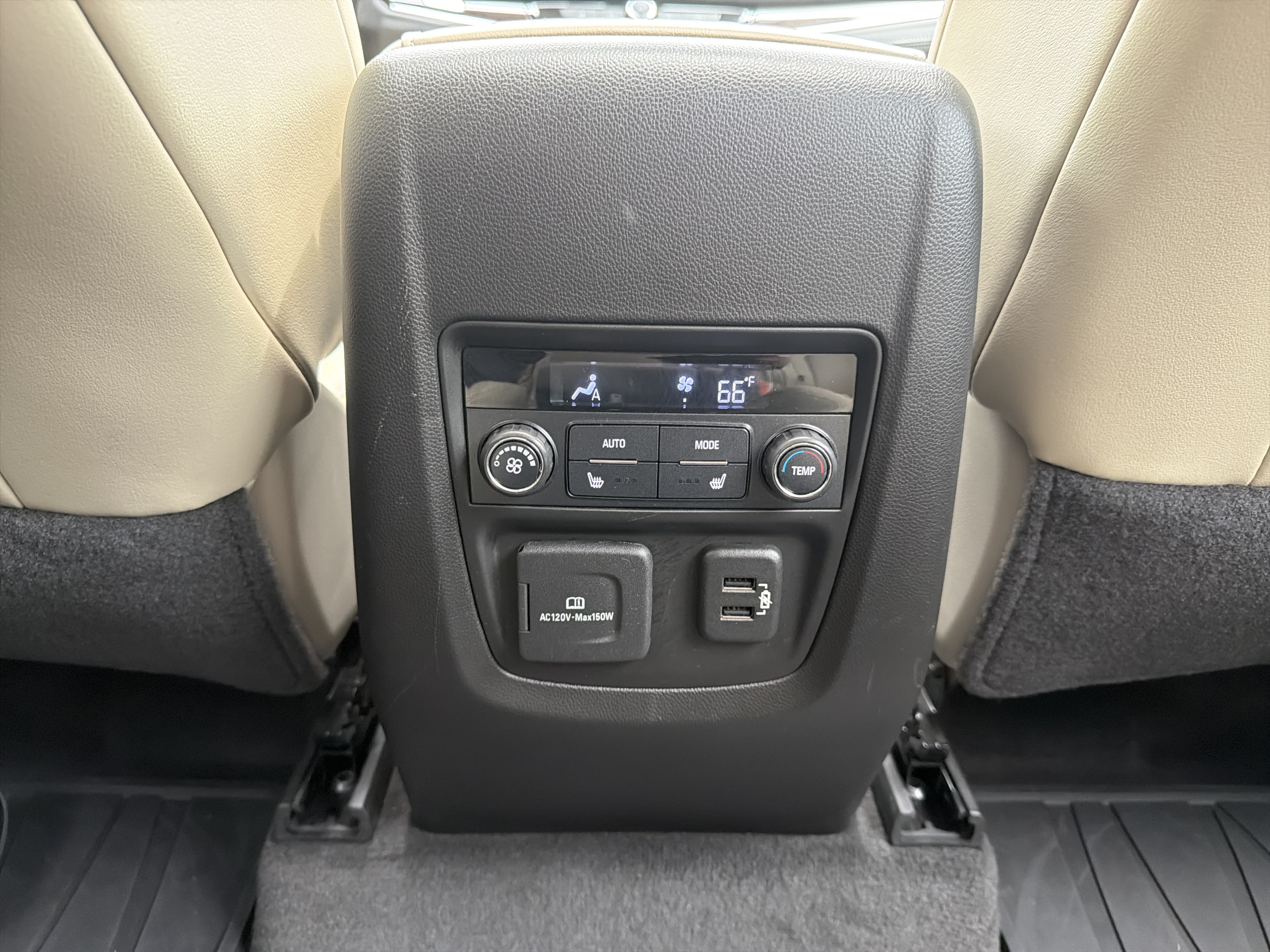 Used 2018 Buick Enclave Premium AWD/4WD image 29
