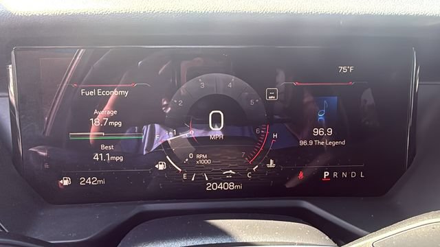 Used 2025 GMC Acadia Elevation FWD image 15