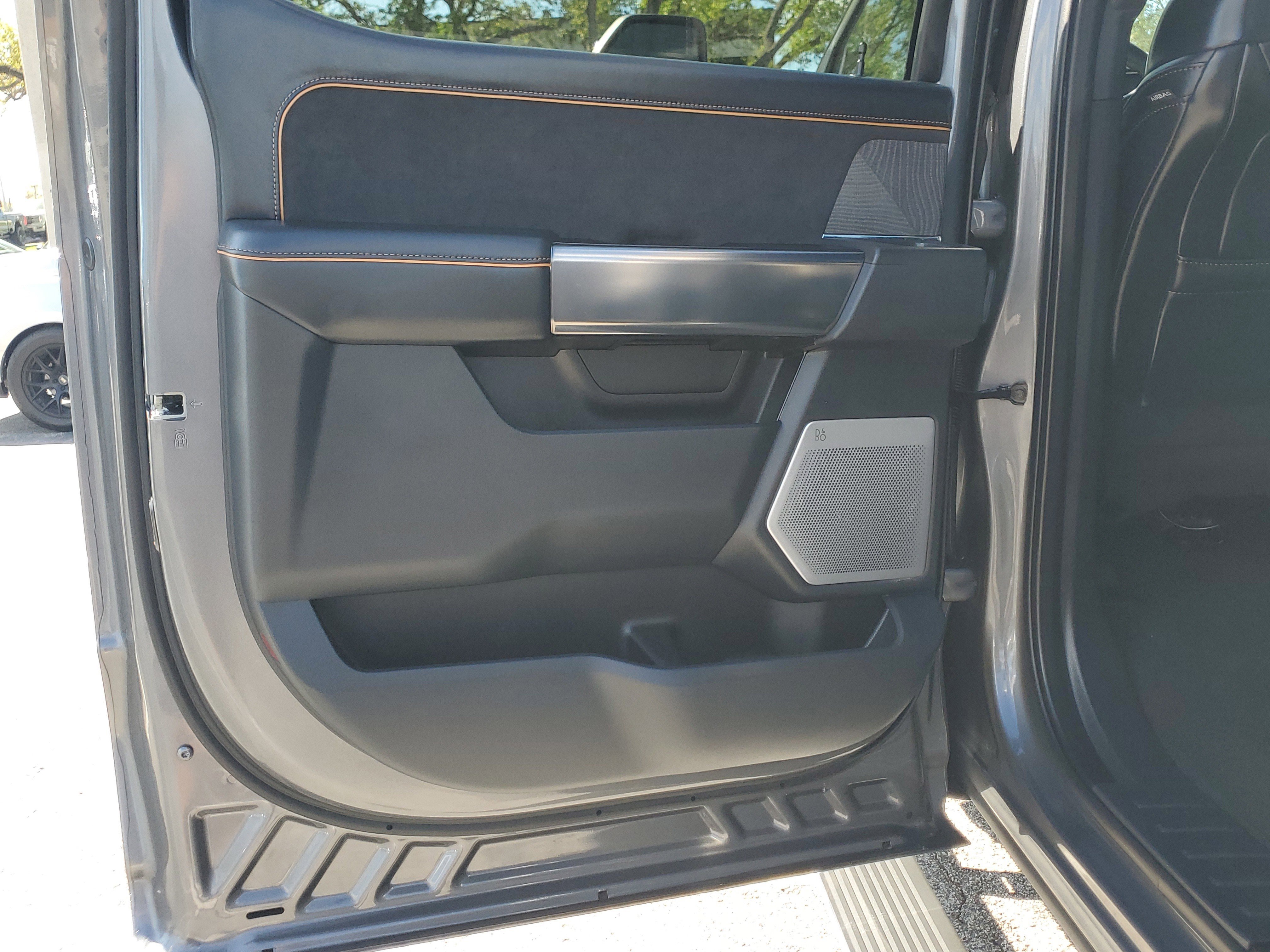 Certified 2024 Ford F250 Platinum AWD/4WD image 11