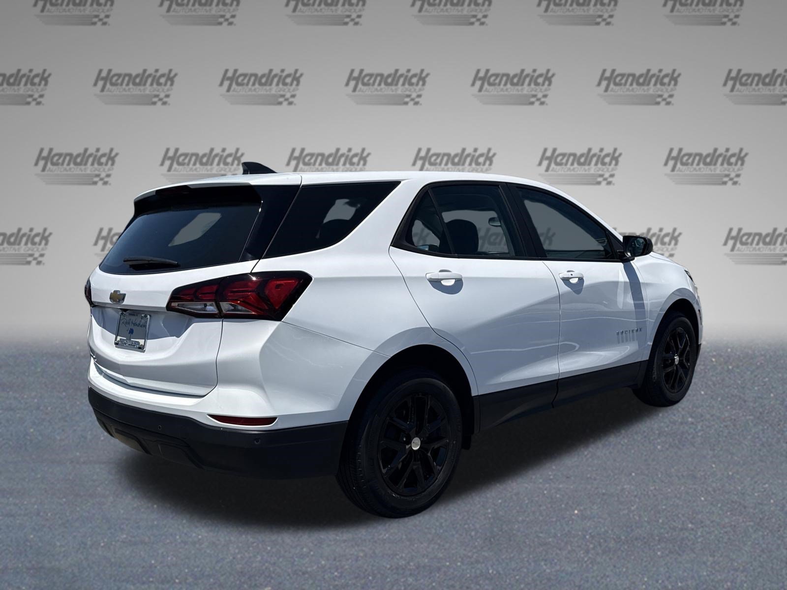 Used 2024 Chevrolet Equinox LS w/ Driver Confidence II Package FWD image 10