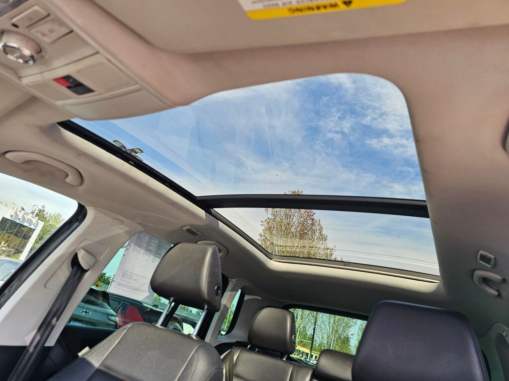 Used 2017 Volkswagen Tiguan Wolfsburg Edition AWD/4WD image 11