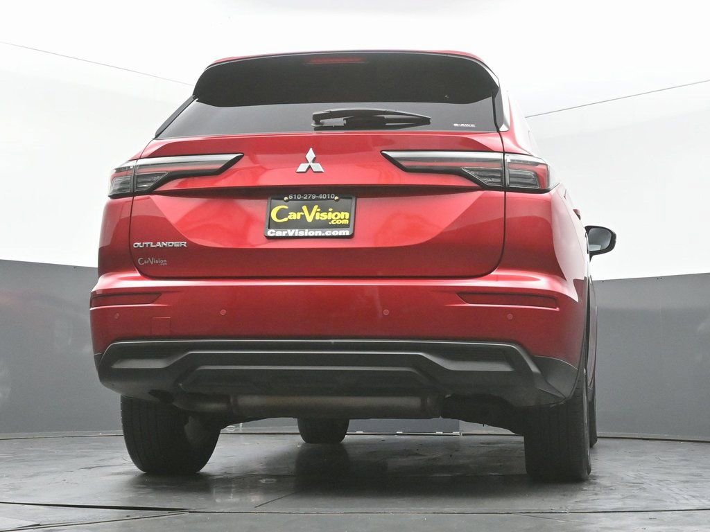 Used 2025 Mitsubishi Outlander ES image 46