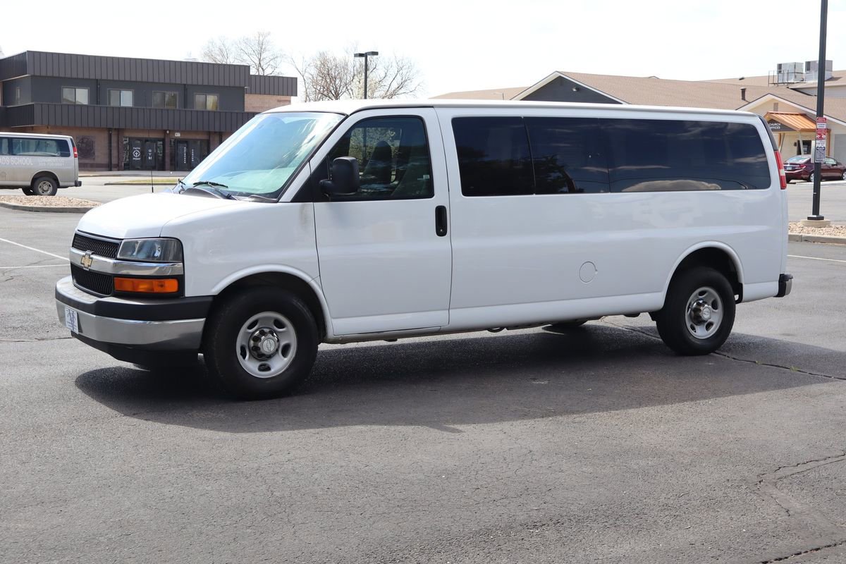 Used 2017 Chevrolet Express 3500 LT w/ LT Preferred Equipment Group image 10