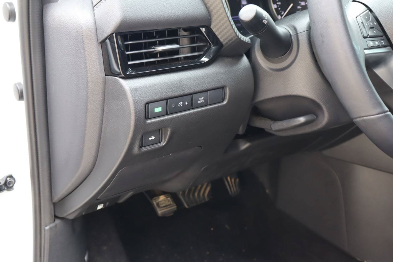 Used 2021 Nissan Sentra SV w/ Trunk Package FWD image 21