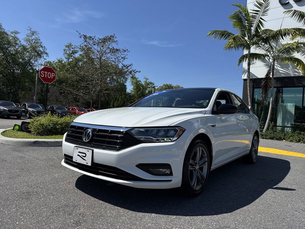 Used 2019 Volkswagen Jetta R-Line w/ R-Line Cold Weather Package image 32