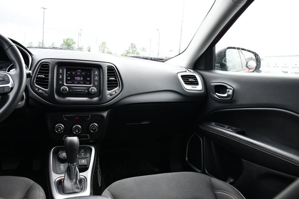 Used 2018 Jeep Compass Sport AWD/4WD image 25