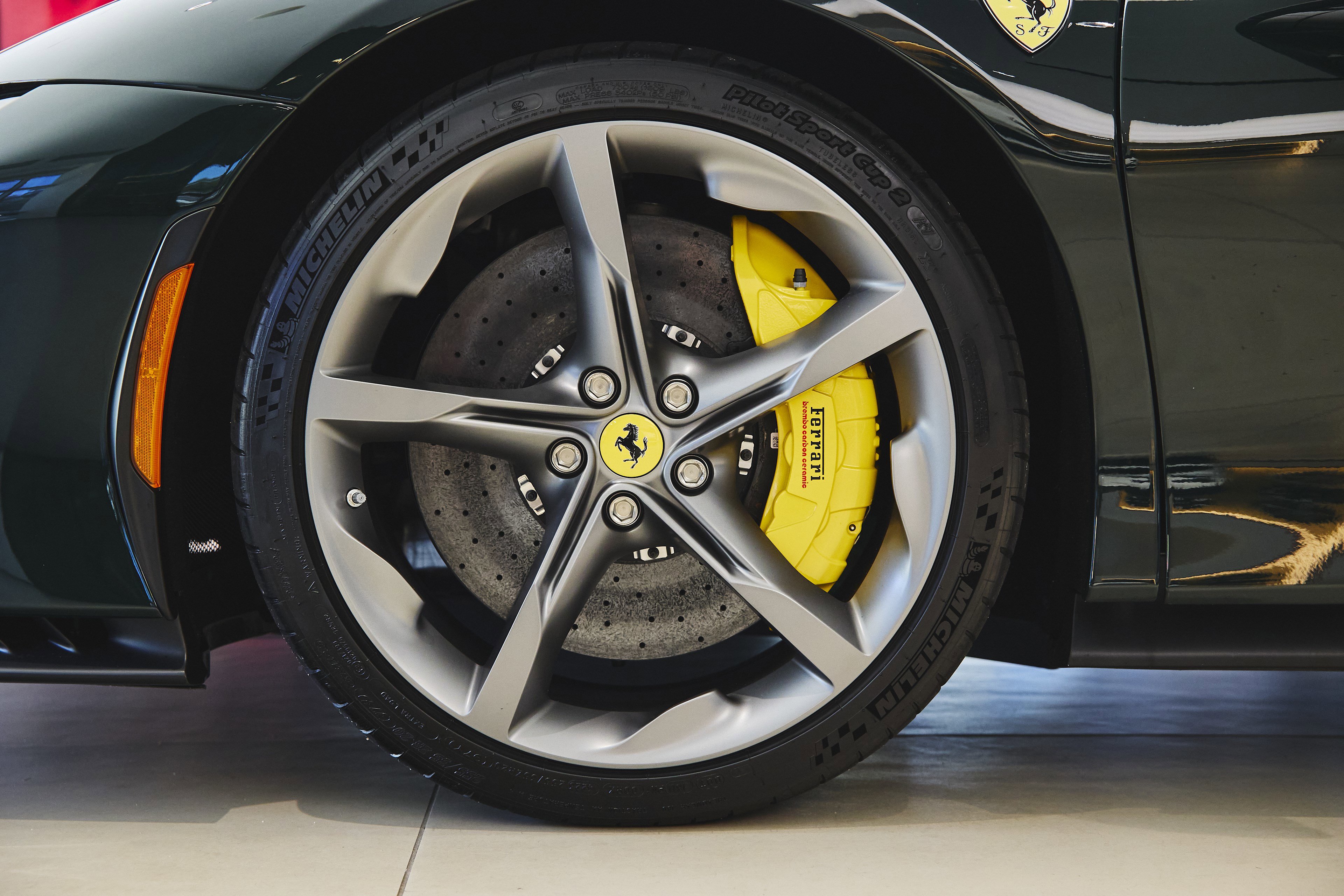 Used 2024 Ferrari SF90 Spider image 20