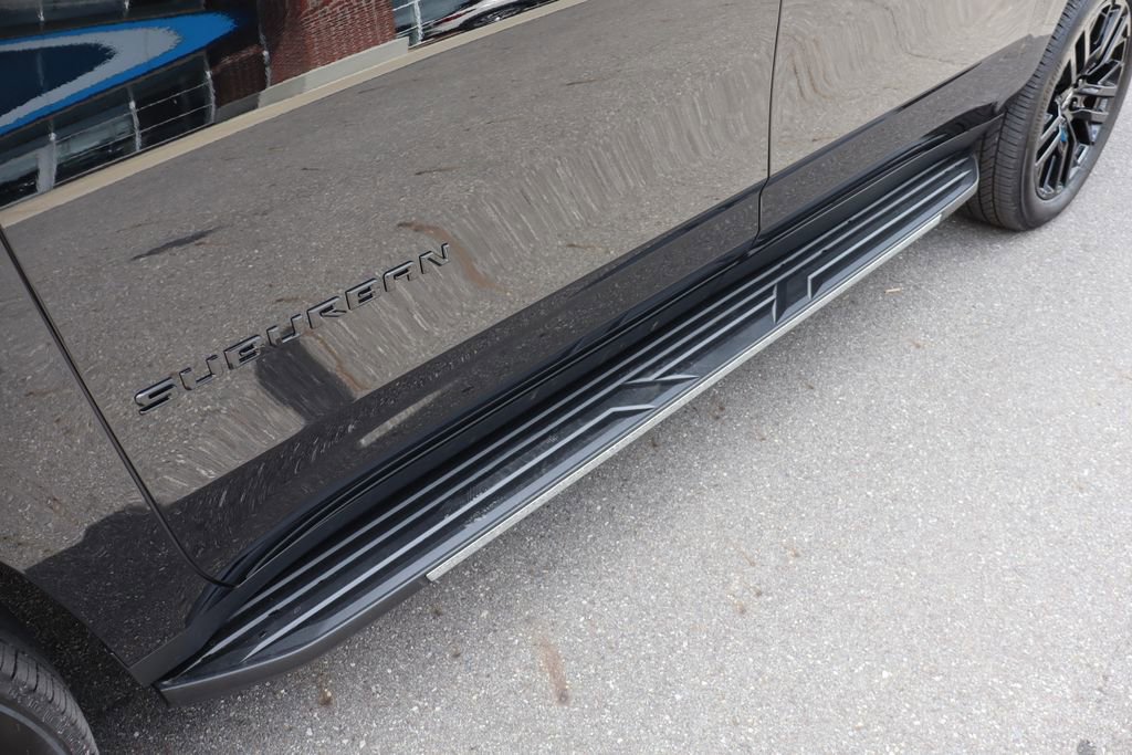 New 2025 Chevrolet Suburban Premier image 33