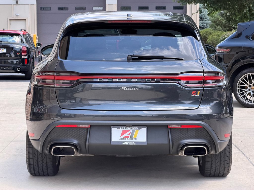 Used 2023 Porsche Macan AWD/4WD image 8