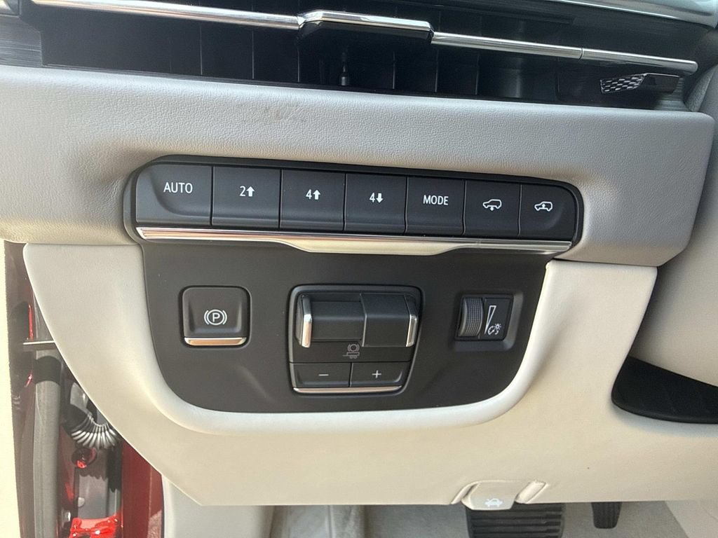 New 2026 Cadillac Escalade ESV Platinum Sport w/ LPO, Floor Liner Package AWD/4WD image 33