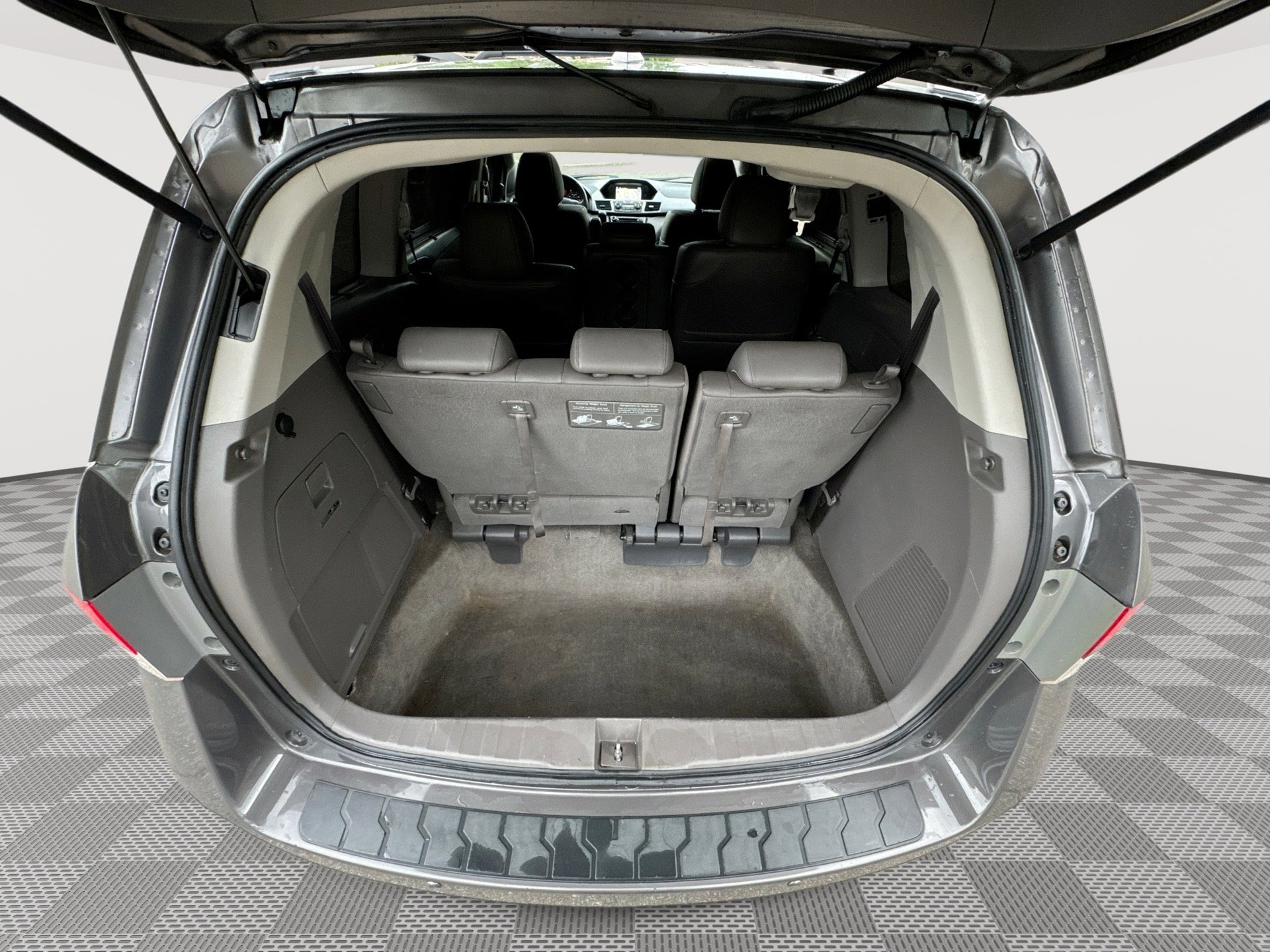 Used 2014 Honda Odyssey Touring image 22