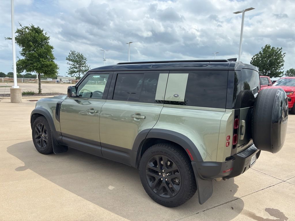 Used 2020 Land Rover Defender 110 HSE AWD/4WD image 3